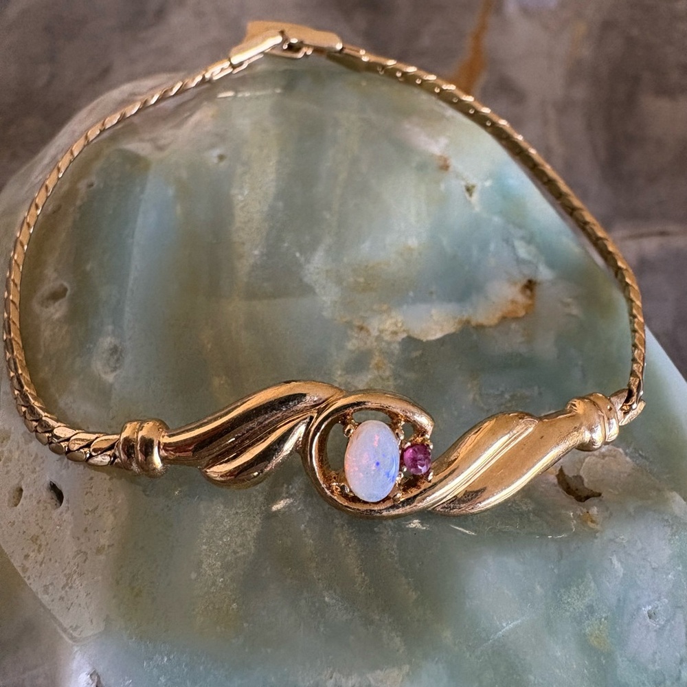 Authentic Opal Ruby 18K Gold plated Deco Women's Bracelet Gorgeous Condition